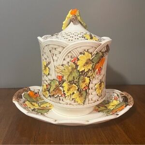 Lefton Basketweave Autumn Leaves Canister and plate
#7275 Japan 1960s Vintage